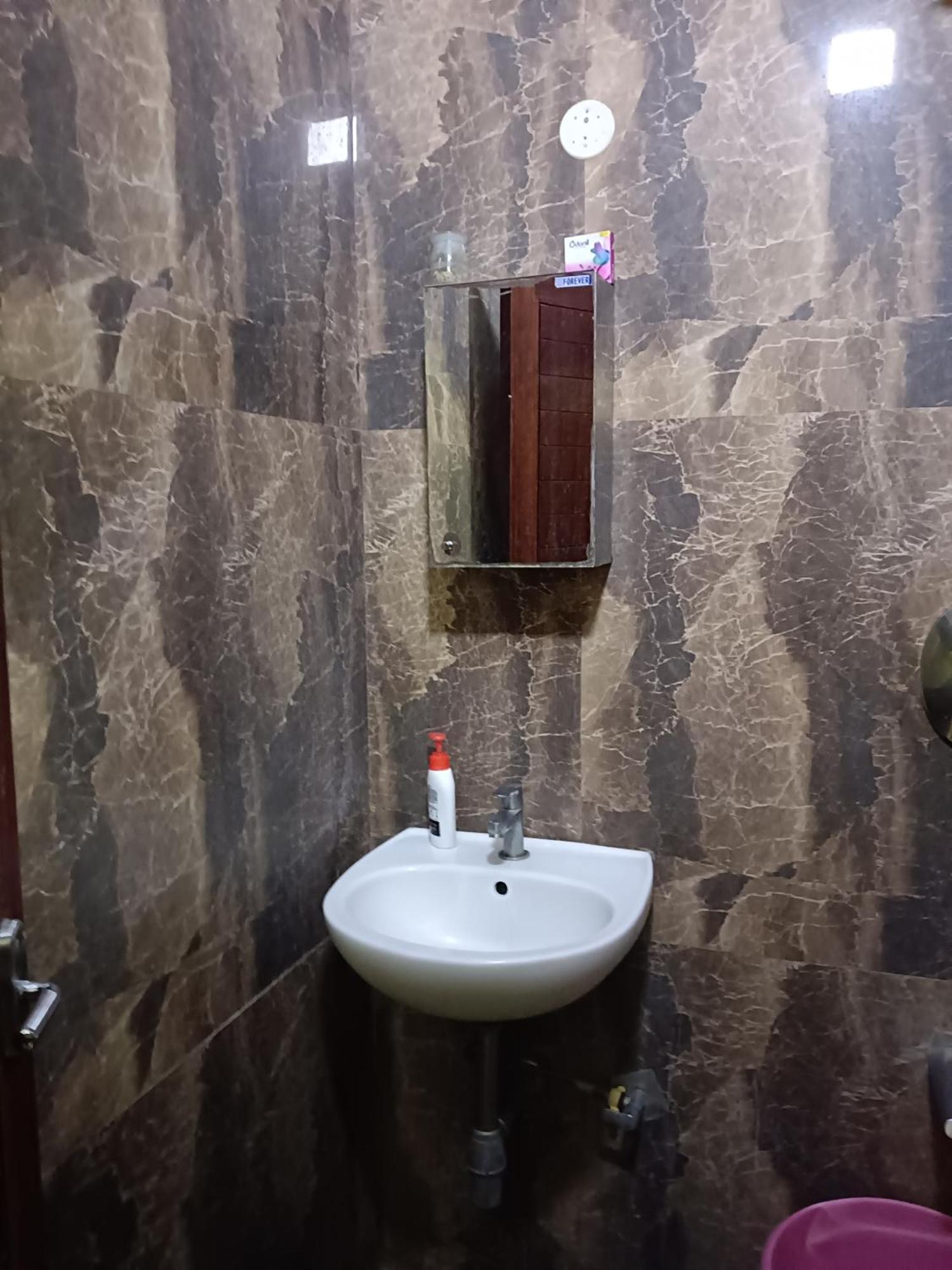 Iris Comfort Inn Τσενάι Εξωτερικό φωτογραφία