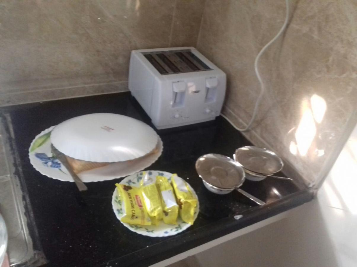 Iris Comfort Inn Τσενάι Εξωτερικό φωτογραφία