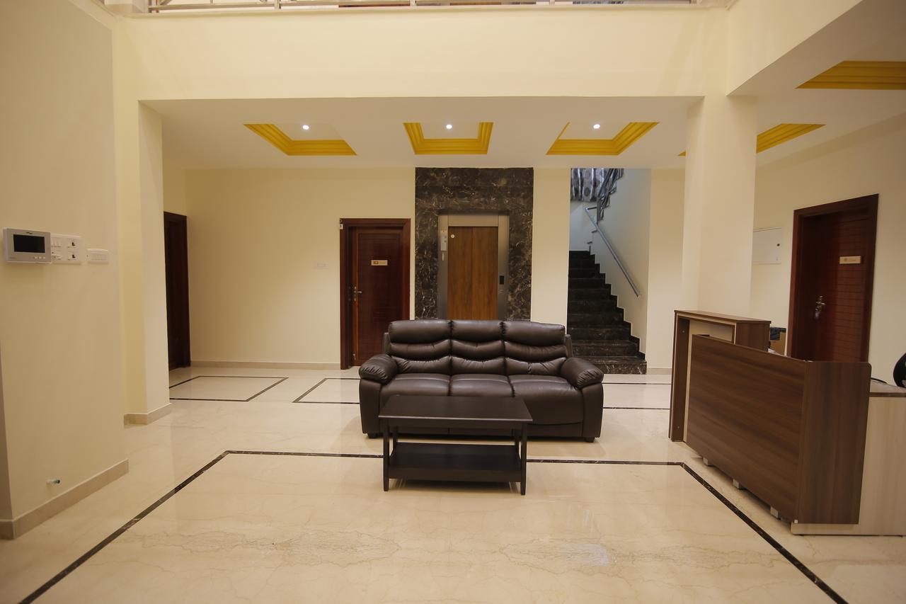Iris Comfort Inn Τσενάι Εξωτερικό φωτογραφία
