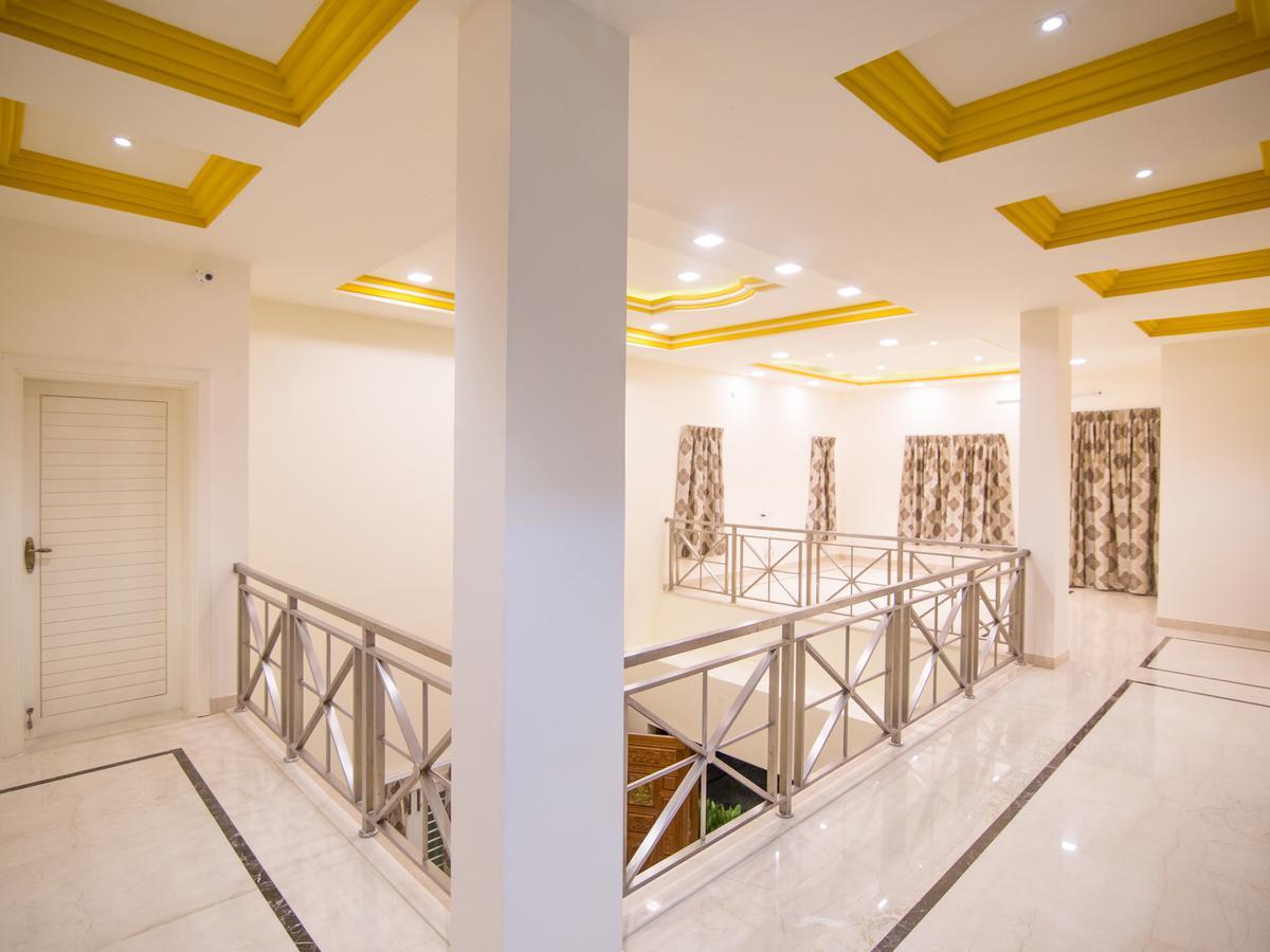 Iris Comfort Inn Τσενάι Εξωτερικό φωτογραφία